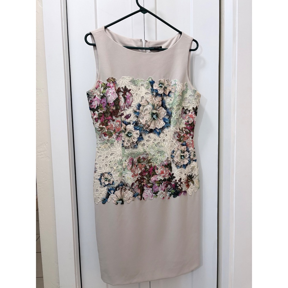 Tahari Arthur S. Levine Beige Floral Lace Sheath Dress 8 Sleeveless Cocktail
